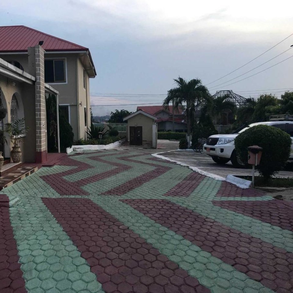 Kumasi Asantewaa Premier Hotel